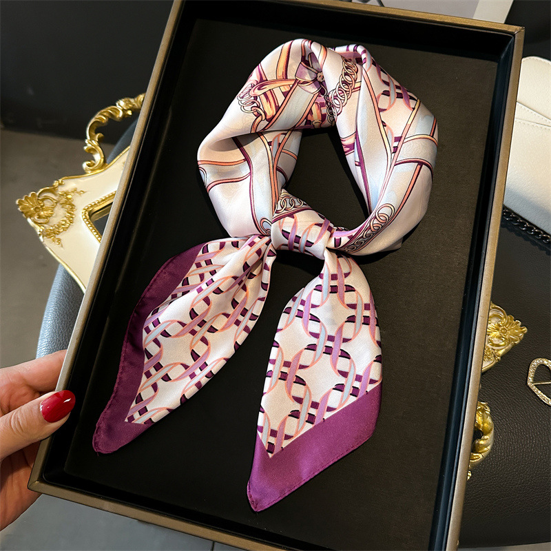 Luxe vrouwelijke vierkante sja - Scarf Silk Square recensie en prijs