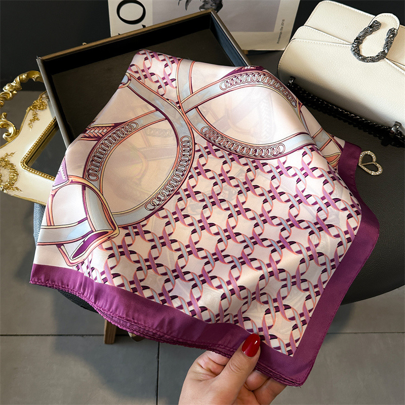 Luxe vrouwelijke vierkante sja - Scarf Silk Square recensie en prijs